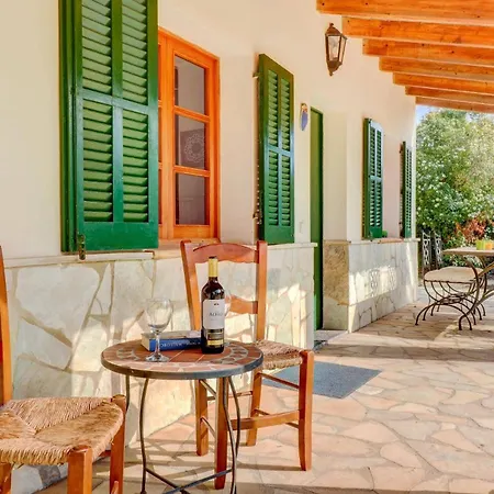Villa Seguinot By *